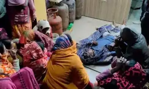 भाजपा नेता की गोली मारकर हत्या, ग्रामीण हैं आक्रोशित भाजपा नेता की गोली मारकर हत्या, ग्रामीण हैं आक्रोशित