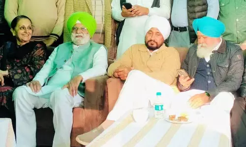 Raja Warring और चरणजीत चन्नी ने मुक्तसर में माघी मेले से पहले अलग-अलग मीटिंग कीं Raja Warring और चरणजीत चन्नी ने मुक्तसर में माघी मेले से पहले अलग-अलग मीटिंग कीं