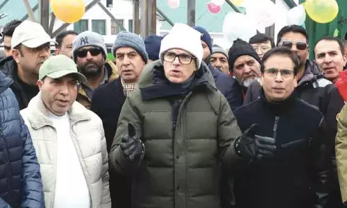 CM उमर अब्दुल्ला ने BJP MLAs को डेवलपमेंट प्रोजेक्ट्स पर रिटन अपडेट का भरोसा दिया