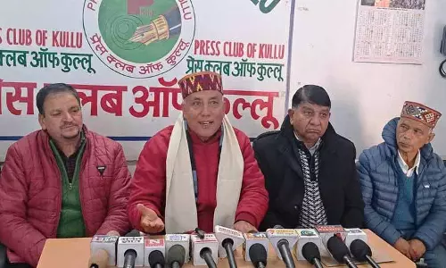 हिमाचल सरकार के उस फैसले की आलोचना की, भूमि राहत पर HC के आदेश को SC में चुनौती दी हिमाचल सरकार के उस फैसले की आलोचना की, भूमि राहत पर HC के आदेश को SC में चुनौती दी