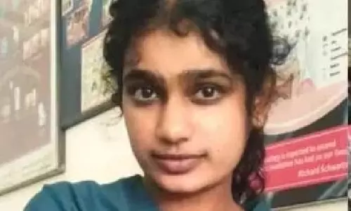 Bengaluru डेंटल स्टूडेंट सुसाइड मामले में बड़ा एक्शन, छह लेक्चरर हटाए गए Bengaluru डेंटल स्टूडेंट सुसाइड मामले में बड़ा एक्शन, छह लेक्चरर हटाए गए