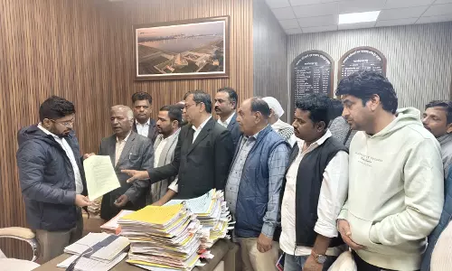 Barmer: श्मशान घाट की स्थिति सुधारने के लिए ठाकराराम माली सक्रिय Barmer: श्मशान घाट की स्थिति सुधारने के लिए ठाकराराम माली सक्रिय