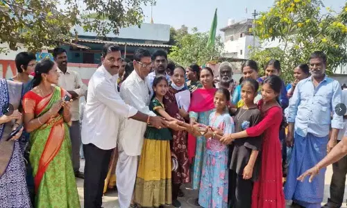 Makar Sankranti: सुलानगर में तीन पैरों वाली प्रतियोगिताएं हुईं Makar Sankranti: सुलानगर में तीन पैरों वाली प्रतियोगिताएं हुईं