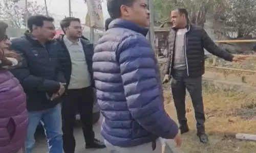 Haridwar: डीएम ने सड़कों पर स्वच्छता व अतिक्रमण का जायजा लिया