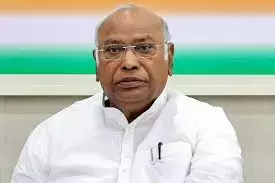 खड़गे Bengaluru को बुफे मिलेगा, हम इंतज़ार करेंगे क्षेत्रीय असंतुलन खत्म होगा