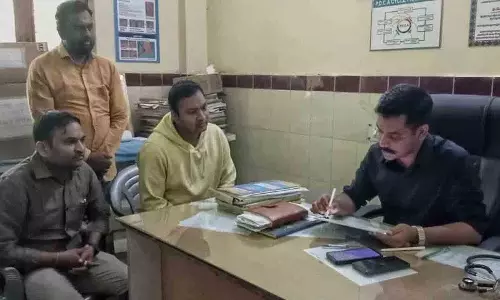 सब-कलेक्टर ने पोथंगल PHC का औचक निरीक्षण किया सब-कलेक्टर ने पोथंगल PHC का औचक निरीक्षण किया