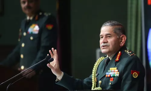 LoC और बॉर्डर के पास आतंकी कैंप सक्रिय, आर्मी सतर्क