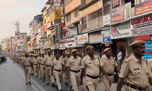 PCMC चुनाव 2026: 962 लोगों पर रोकथाम के लिए कार्रवाई की गई, 21 हथियार, ड्रग्स और कैश ज़ब्त किए गए