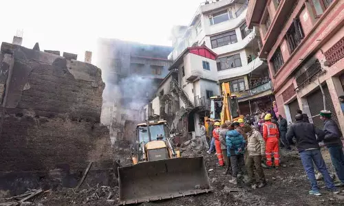 अतिक्रमण और LPG स्टोरेज की वजह से अर्की बाजार में आग लगने से बचाव कार्य में बाधा आ रही
