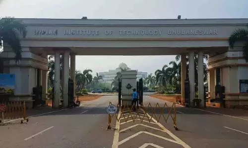 IIT भुवनेश्वर: कैंपस के अंदर हादसे में PhD छात्र की मौत, एक अन्य घायल IIT भुवनेश्वर: कैंपस के अंदर हादसे में PhD छात्र की मौत, एक अन्य घायल