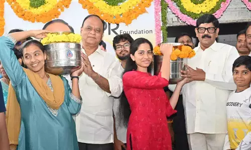 Sankranti पर तोहफा: मंत्री अनम रामनारायण रेड्डी ने किया विकास कार्यों का उद्घाटन Sankranti पर तोहफा: मंत्री अनम रामनारायण रेड्डी ने किया विकास कार्यों का उद्घाटन