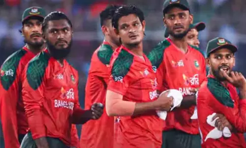 टी20 World Cup 2026: भारत यात्रा पर अड़ा बांग्लादेश, ICC ने दोहराया तय शेड्यूल टी20 World Cup 2026: भारत यात्रा पर अड़ा बांग्लादेश, ICC ने दोहराया तय शेड्यूल