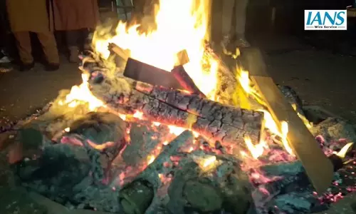 लुधियाना में उल्लास के साथ मनाई गई लोहड़ी, पतंगबाजी और अलाव ने बढ़ाया त्योहार का रंग
