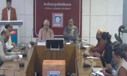 Central Sanskrit University ने आयुर्वेद गुरुकुलम संबद्धता पोर्टल लॉन्च किया Central Sanskrit University ने आयुर्वेद गुरुकुलम संबद्धता पोर्टल लॉन्च किया