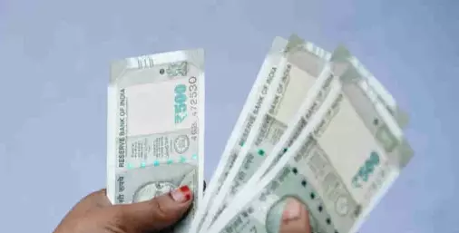 जिला पंचायत CEO की कार्रवाई से कई ग्राम पंचायतों में हड़कंप, कर्मचारियों की वेतन रोकी गई जिला पंचायत CEO की कार्रवाई से कई ग्राम पंचायतों में हड़कंप, कर्मचारियों की वेतन रोकी गई