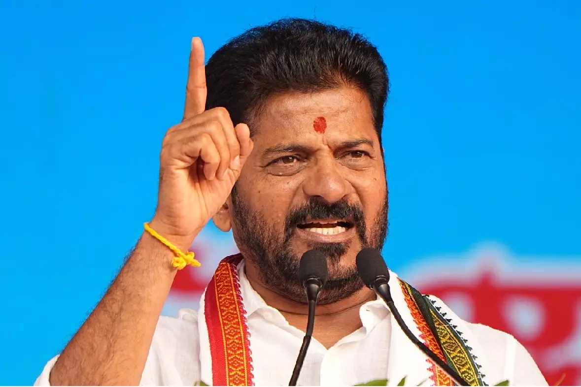 Telangana सरकार का फैसला: माता-पिता की देखभाल नहीं करने पर सैलरी में 10% कटौती Telangana सरकार का फैसला: माता-पिता की देखभाल नहीं करने पर सैलरी में 10% कटौती