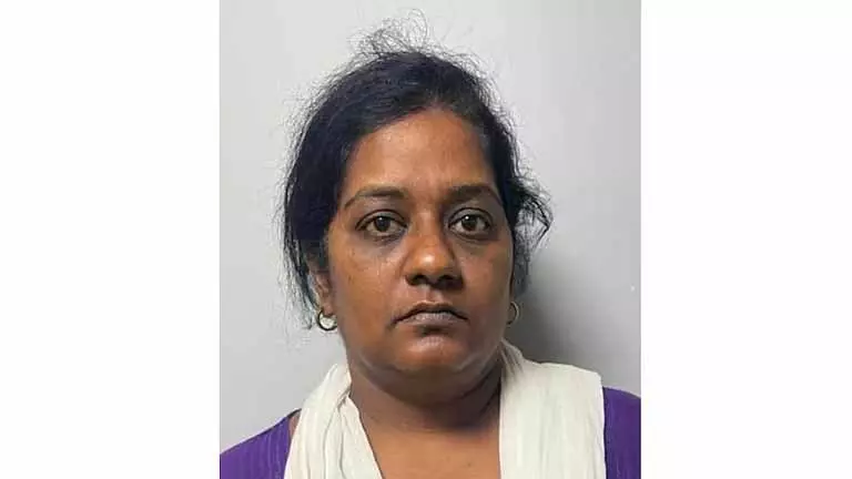 Chennai: नर्स को नशीला पदार्थ देने और सहकर्मी की सोने की चेन चुराने के आरोप में गिरफ्तार Chennai: नर्स को नशीला पदार्थ देने और सहकर्मी की सोने की चेन चुराने के आरोप में गिरफ्तार