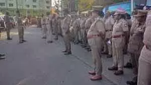 Chennai शहर में कानुम पोंगल की सुरक्षा के लिए 16,000 पुलिसकर्मी तैनात Chennai शहर में कानुम पोंगल की सुरक्षा के लिए 16,000 पुलिसकर्मी तैनात