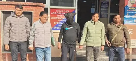 ऑपरेशन गैंग बस्ट: पुलिस ने डाली ताबड़तोड़ रेड, 48 घंटे में 500 से अधिक अपराधी गिरफ्तार ऑपरेशन गैंग बस्ट: पुलिस ने डाली ताबड़तोड़ रेड, 48 घंटे में 500 से अधिक अपराधी गिरफ्तार