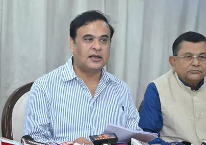असम के CM ने दिवंगत बीजेपी नेता पुरकायस्थ के घर जाकर उन्हें श्रद्धांजलि दी असम के CM ने दिवंगत बीजेपी नेता पुरकायस्थ के घर जाकर उन्हें श्रद्धांजलि दी