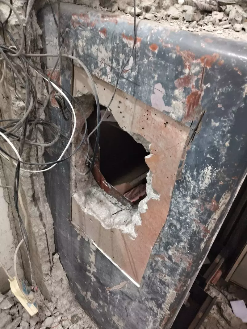 Haryana : हिसार बैंक में 28 लाख रुपये की चोरी, चोरों ने दीवार और तिजोरी तोड़ी Haryana : हिसार बैंक में 28 लाख रुपये की चोरी, चोरों ने दीवार और तिजोरी तोड़ी