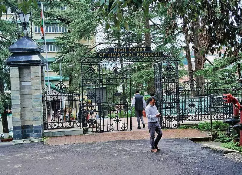 Shimla के कोर हेरिटेज ज़ोन में नियमों के पालन पर सरकार को नोटिस Shimla के कोर हेरिटेज ज़ोन में नियमों के पालन पर सरकार को नोटिस