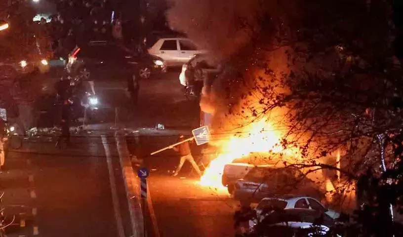Iran में विरोध प्रदर्शनों में 2,000 लोग मारे गए Iran में विरोध प्रदर्शनों में 2,000 लोग मारे गए