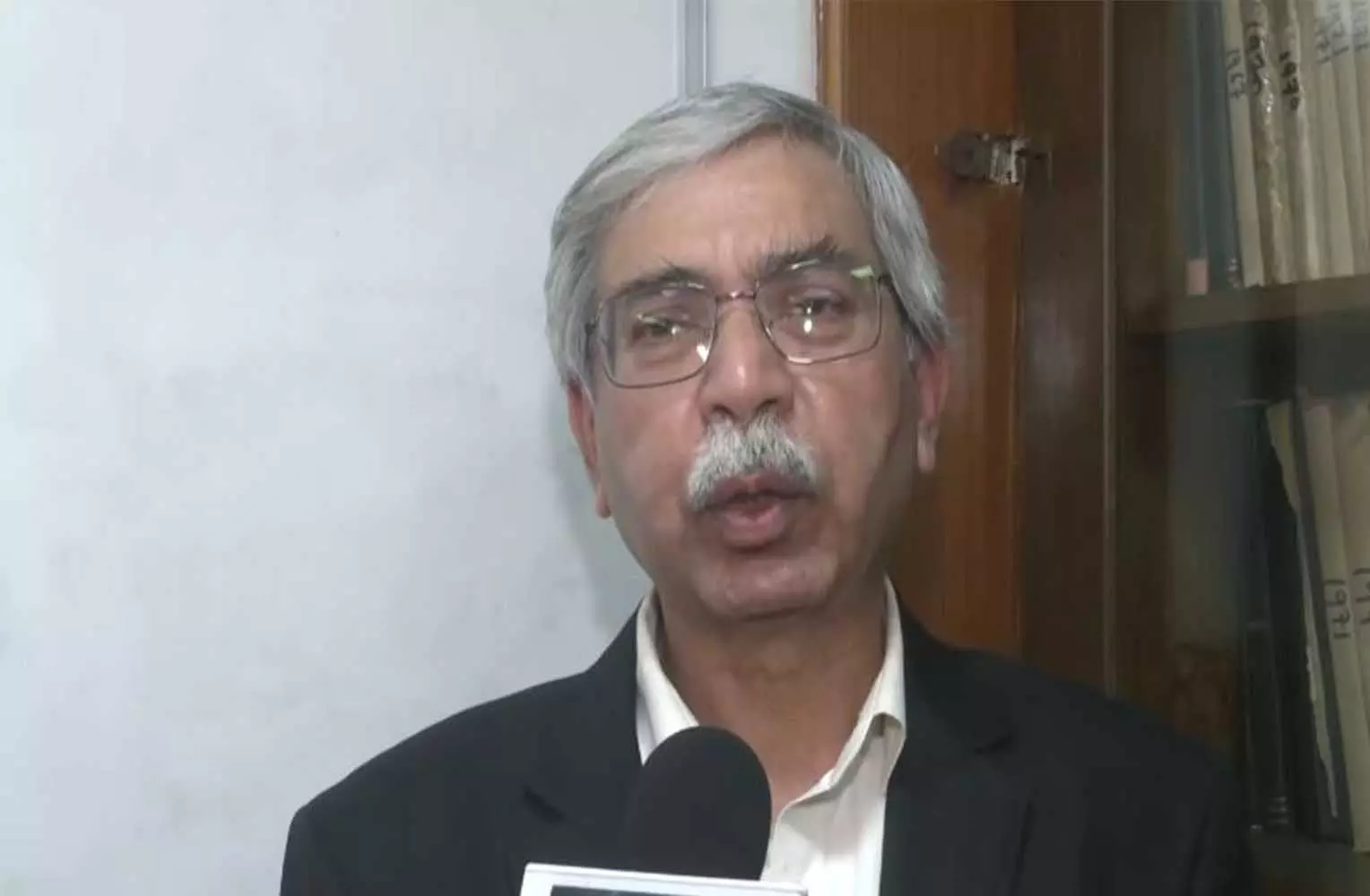 सर्दियों के दौरान एंजाइना और दिल के दौरे के मामले बढ़ जाते हैं: AIIMS विशेषज्ञ सर्दियों के दौरान एंजाइना और दिल के दौरे के मामले बढ़ जाते हैं: AIIMS विशेषज्ञ