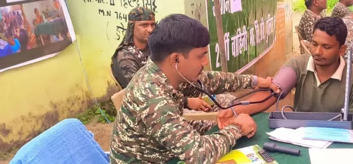 अबूझमाड़ में मानवता की मिसाल, ITBP जवानों के सहयोग से आदिवासी महिला का हुआ सुरक्षित प्रसव अबूझमाड़ में मानवता की मिसाल, ITBP जवानों के सहयोग से आदिवासी महिला का हुआ सुरक्षित प्रसव