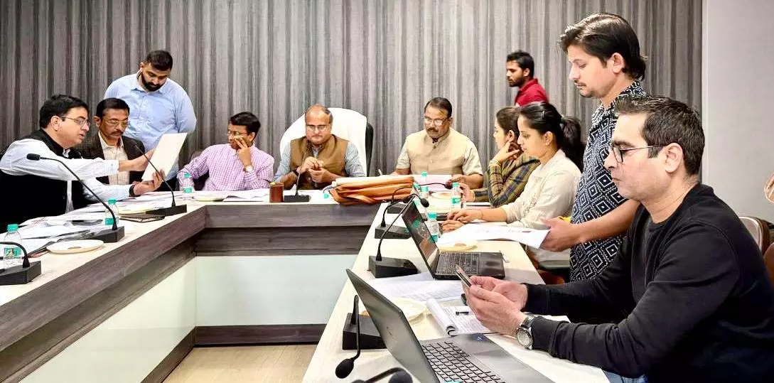 रायपुर साहित्य उत्सव 2026 की तैयारियों को अंतिम रूप देने की कवायद, व्यवस्थाओं को लेकर हुई समीक्षा बैठक रायपुर साहित्य उत्सव 2026 की तैयारियों को अंतिम रूप देने की कवायद, व्यवस्थाओं को लेकर हुई समीक्षा बैठक