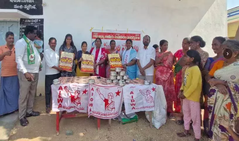 महिलाओं को सशक्त बनाने के लिए AIDWA की ट्रिपल प्रतियोगिताएं: पलाडुगु प्रभावती महिलाओं को सशक्त बनाने के लिए AIDWA की ट्रिपल प्रतियोगिताएं: पलाडुगु प्रभावती