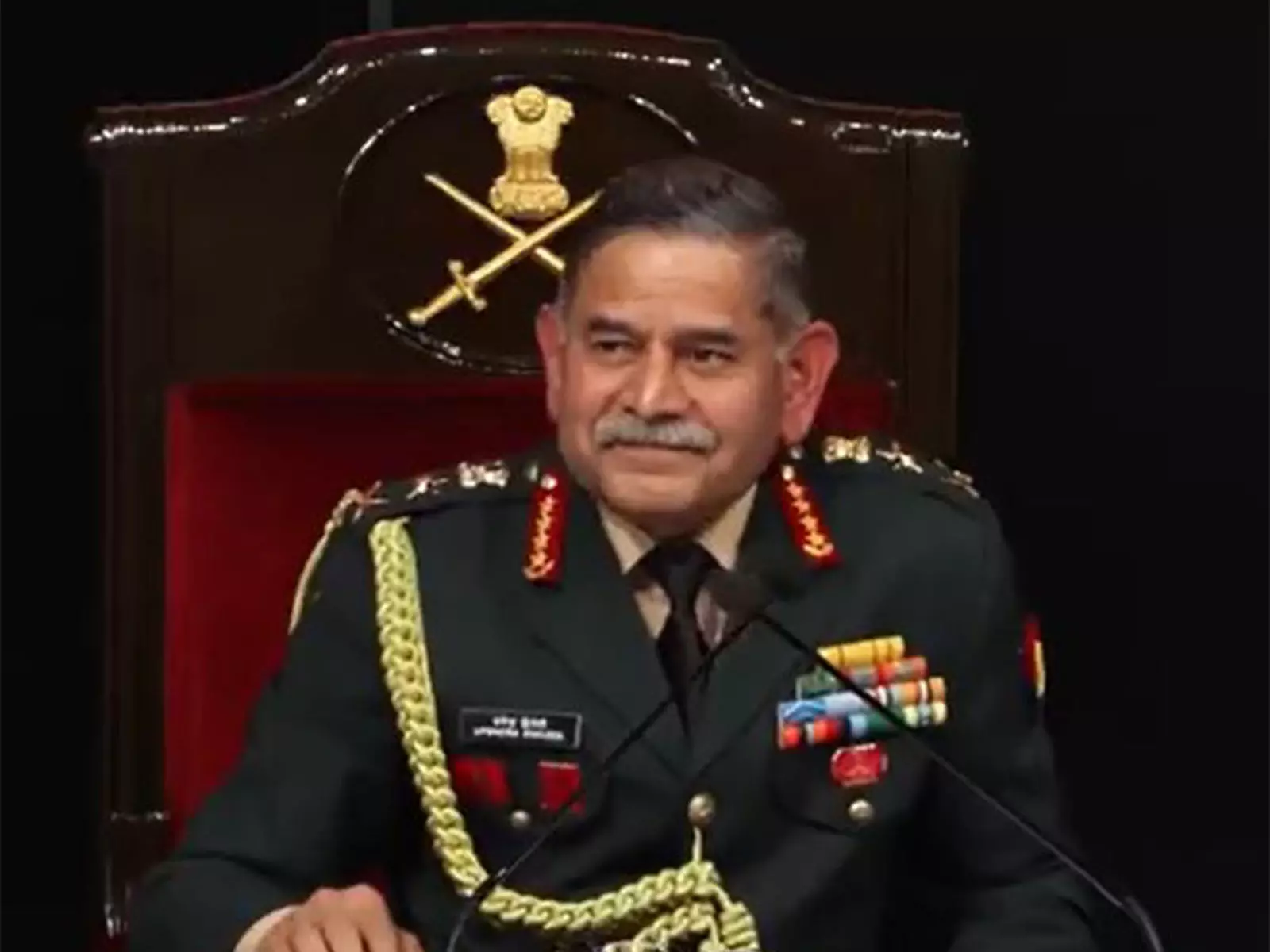 Operation Sindoor: पाकिस्तान की प्रतिक्रिया बाधित, सेना प्रमुख Operation Sindoor: पाकिस्तान की प्रतिक्रिया बाधित, सेना प्रमुख