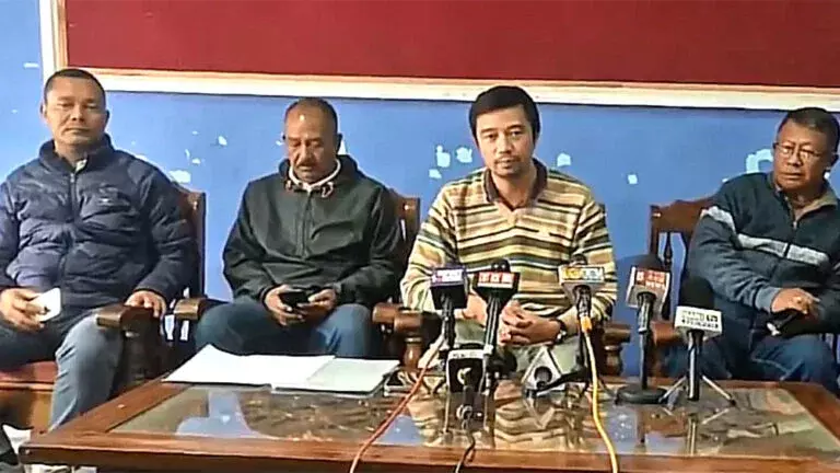Manipur : सरकार के सुरक्षा का भरोसा देने के बाद मणिपुर में पेट्रोल पंप फिर से खुल गए