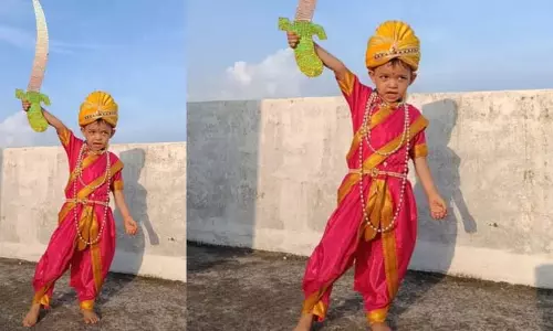 Republic Day Fancy Dress Ideas: इस गणतंत्र बेटी को बनाएं झांसी की रानी Republic Day Fancy Dress Ideas: इस गणतंत्र बेटी को बनाएं झांसी की रानी