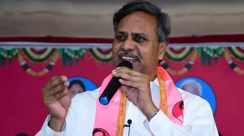 जनगांव जिले के भविष्य को लेकर BRS और कांग्रेस के बीच राजनीतिक विवाद