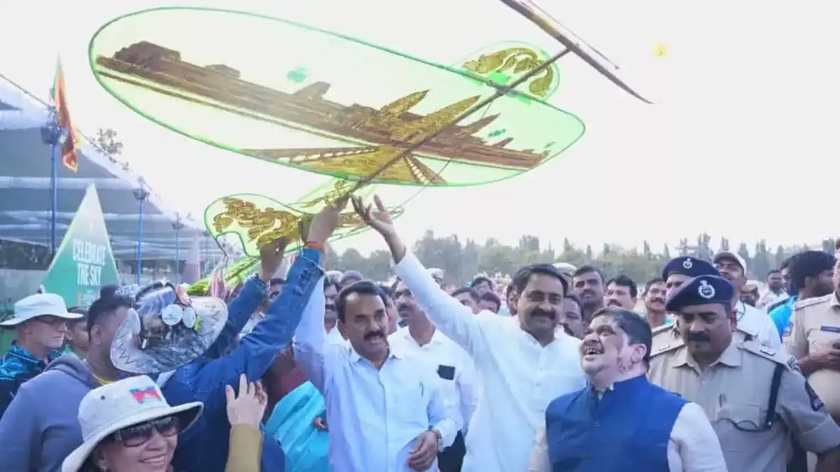 Hyderabad के परेड ग्राउंड में ‘इंटरनेशनल काइट फेस्टिवल’ शुरू हुआ