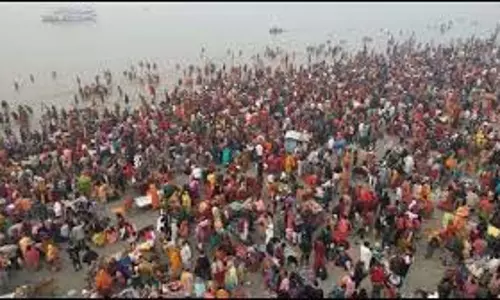 Gangasagar Mela 2026: 60 लाख श्रद्धालुओं ने सागर में लगायी डुबकी, जानें पुण्य स्नान का समय Gangasagar Mela 2026: 60 लाख श्रद्धालुओं ने सागर में लगायी डुबकी, जानें पुण्य स्नान का समय