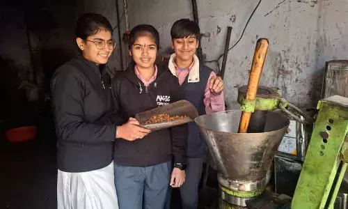 Sirsa की छात्राओं ने मुश्किलों के बावजूद अवार्ड-विनिंग हर्बल साबुन बनाया