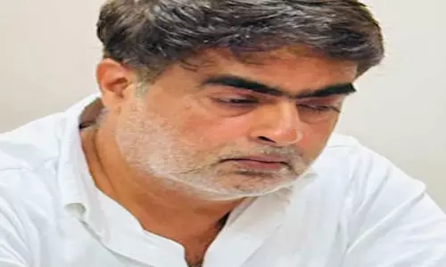 गुटखा किंग पर तीन सौ करोड़ का जुर्माना, छत्तीसगढ़ जीएसटी ने की बड़ी कार्रवाई गुटखा किंग पर तीन सौ करोड़ का जुर्माना, छत्तीसगढ़ जीएसटी ने की बड़ी कार्रवाई