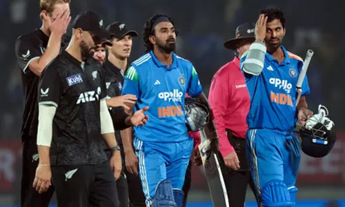 भारत बनाम न्यूजीलैंड दूसरा वनडे: हेड टू हेड रिकॉर्ड में मेजबान मजबूत, जबकि राजकोट में प्रदर्शन निराशाजनक भारत बनाम न्यूजीलैंड दूसरा वनडे: हेड टू हेड रिकॉर्ड में मेजबान मजबूत, जबकि राजकोट में प्रदर्शन निराशाजनक