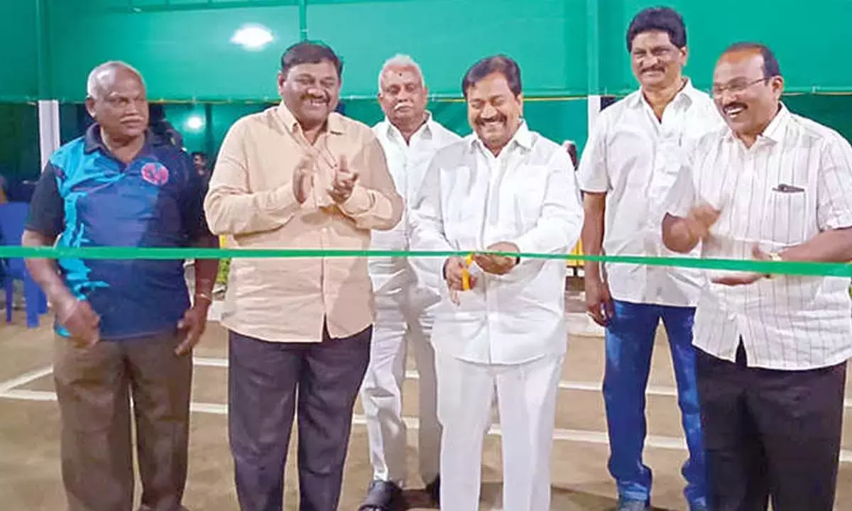 Andhra: संक्रांति शटल बैडमिंटन टूर्नामेंट शुरू