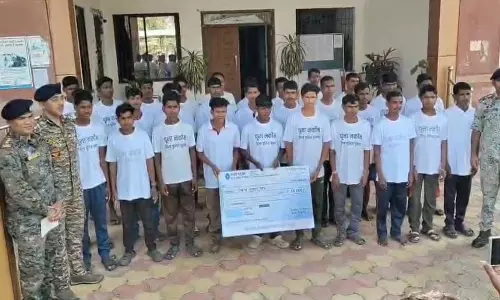 सुकमा में 29 नक्सलियों ने डाले हथियार सुकमा में 29 नक्सलियों ने डाले हथियार