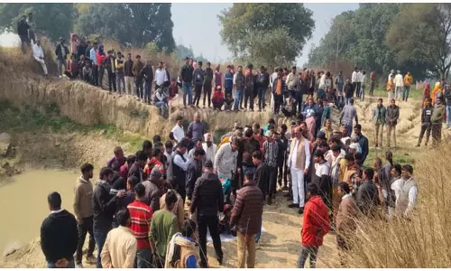 चार बच्चों की तालाब में डूबने से मौत, पूरे इलाके में कोहराम मचा