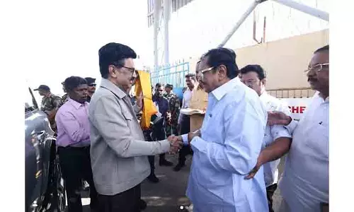 दुरईमुरुगन को 16 जनवरी को CM Stalin से अन्ना अवॉर्ड मिलेगा दुरईमुरुगन को 16 जनवरी को CM Stalin से अन्ना अवॉर्ड मिलेगा