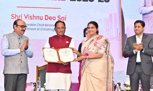 आधुनिक ऑनलाइन तकनीकों ने बढ़ाई आबकारी विभाग की पारदर्शी व्यवस्था में विश्वसनीयता आधुनिक ऑनलाइन तकनीकों ने बढ़ाई आबकारी विभाग की पारदर्शी व्यवस्था में विश्वसनीयता