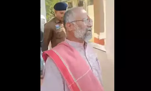 अमित बघेल को बलौदाबाजार पुलिस ने प्रोडक्शन वारंट पर लिया अमित बघेल को बलौदाबाजार पुलिस ने प्रोडक्शन वारंट पर लिया