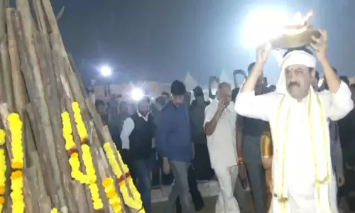 GVL नरसिम्हा राव ने विशाखापत्तनम में भोगी उत्सव मनाया, दक्षिण में पोंगल की धूम