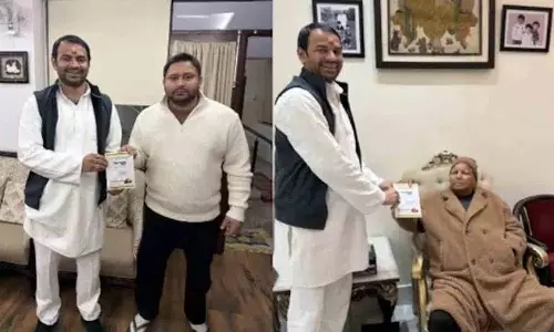 Tej Pratap Yadav लंबे ब्रेक के बाद परिवार से मिले, लालू और राबड़ी देवी से आशीर्वाद मांगा