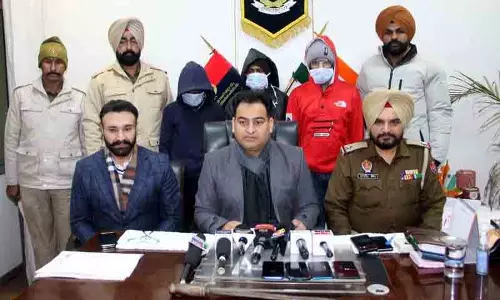 Ludhiana: लुटेरों के गिरोह के तीन सदस्य पुलिस के शिकंजे में, मोटरसाइकिल, चार मोबाइल जब्त