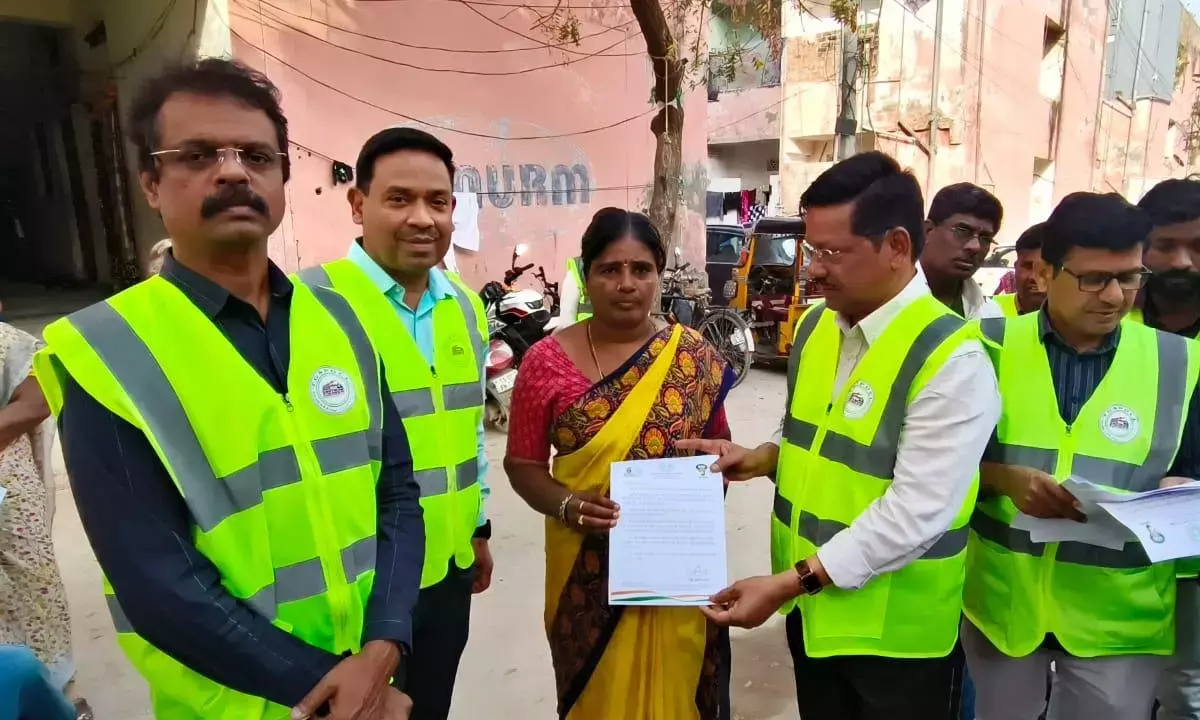 Telangana : भट्टी ने मुफ़्त बिजली के लाभार्थियों को लिखा पत्र Telangana : भट्टी ने मुफ़्त बिजली के लाभार्थियों को लिखा पत्र